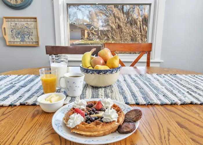 True Bed - And Breakfast! - Made Fresh By Grandma Bed & Breakfast Frankenmuth
